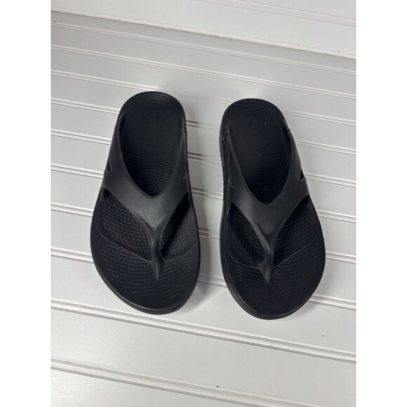 OOFOS Sandals Womens 8 Thong OORIGINAL Recovery Sandal Men 6 Black Flip Flop - Picture 2 of 4